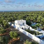فيلة Masseria Artemisia أوستوني