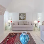 فيلة Masseria Artemisia *