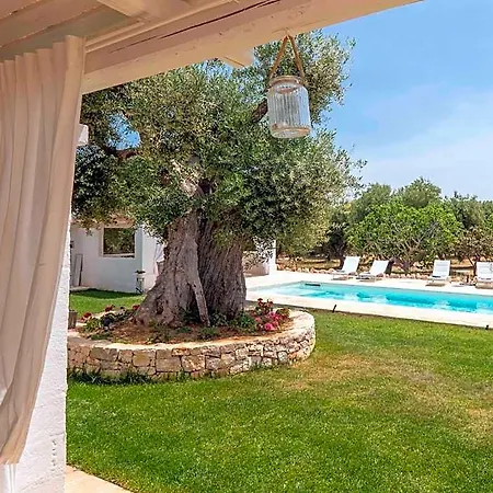 Masseria Artemisia Villa *